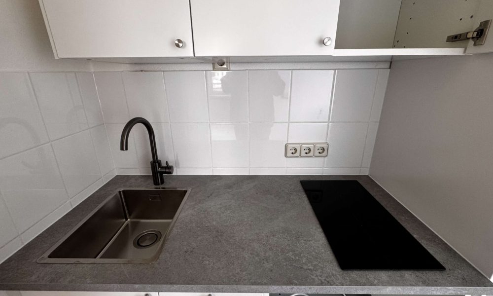 SEEBAUER | helle und sanierte Wohnung in Moosach – EBK, Südbalkon - Photo 3