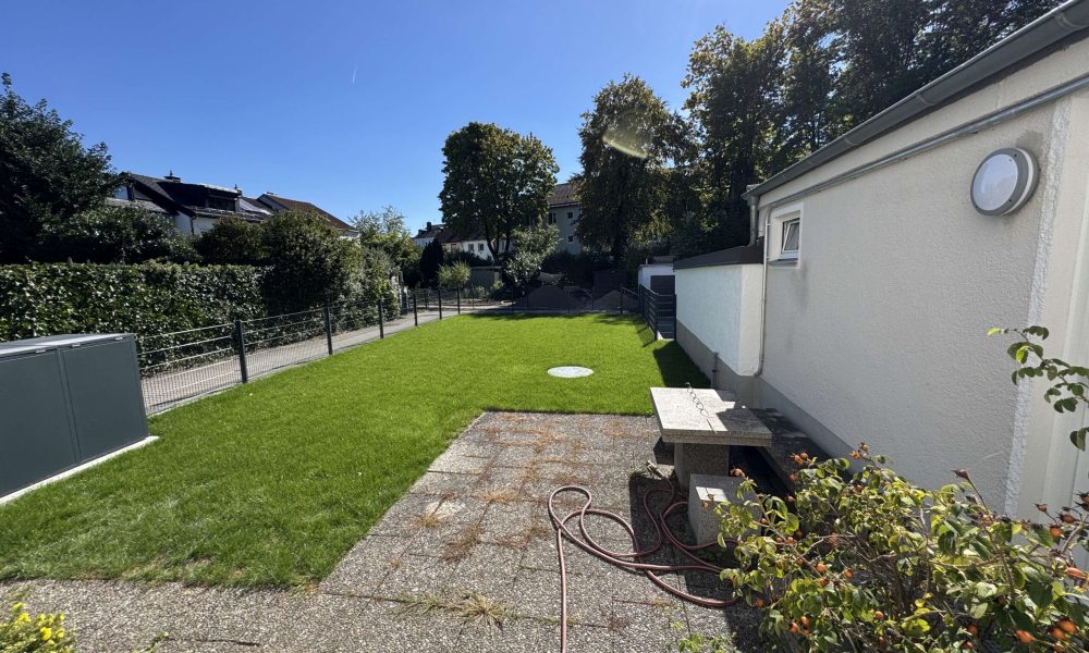SEEBAUER | Großes saniertes Haus für Familien – 2 Garagen, Wallbox - Photo 3