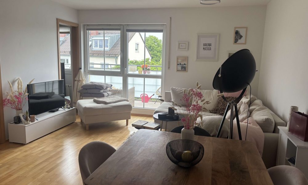 SEEBAUER | 2 Zi. im 4. OG – sehr ruhig – Balkon und EBK - Foto 1
